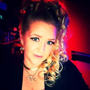 Meet your Posher, Erica